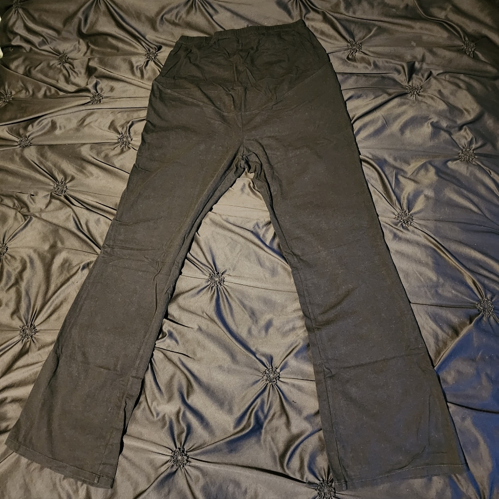 Size M 8-10 black maternity leggings by Time and Tru